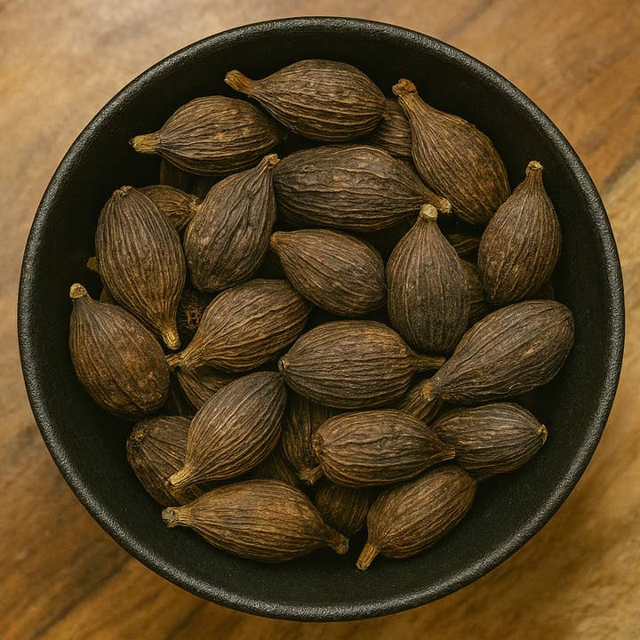 Cardamome noire entière (Amomum Tsaoko) pour la vente par LA Herb