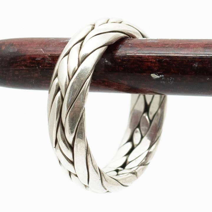 Mexikansk stickad silverring för wholesale av Maral Kunst