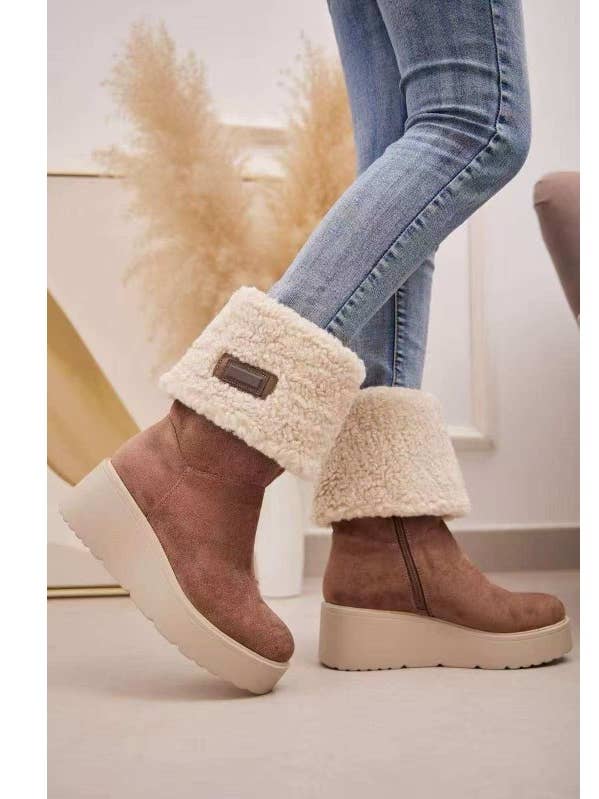 SWEET MAGIC SHOES & BAGS - Wholesale Boots - Women's - HIGH-SOLE SUEDE BOOT WITH FUR INSIDE0