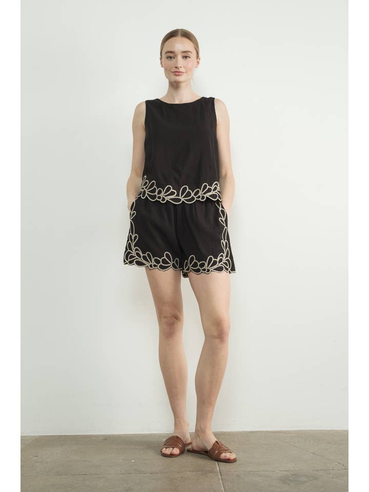 Aaron & Amber - Wholesale Shorts - Women's - MAP3230 EMBROIDERED HEM ELASTIC WAIST SHORTS6