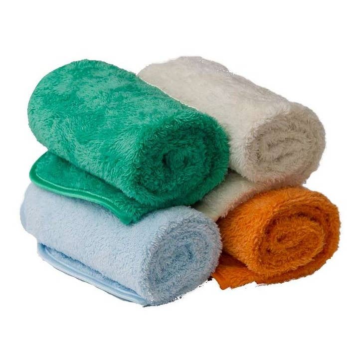 Irisana Green Microfiber Towel for wholesale by IRISANA