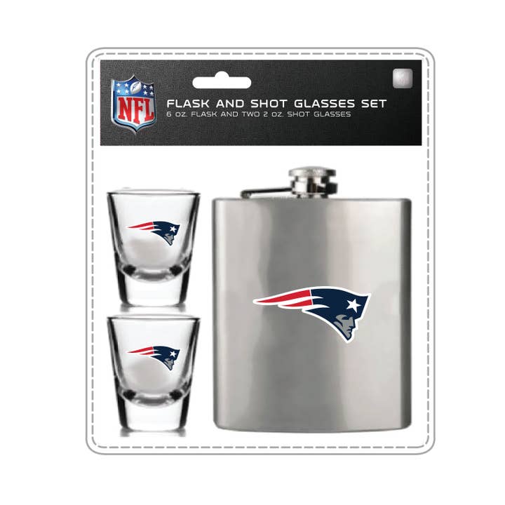 Mojo Licensing - Wholesale Flask - NFL New England Patriots Hip Flask & Shot Glass Set