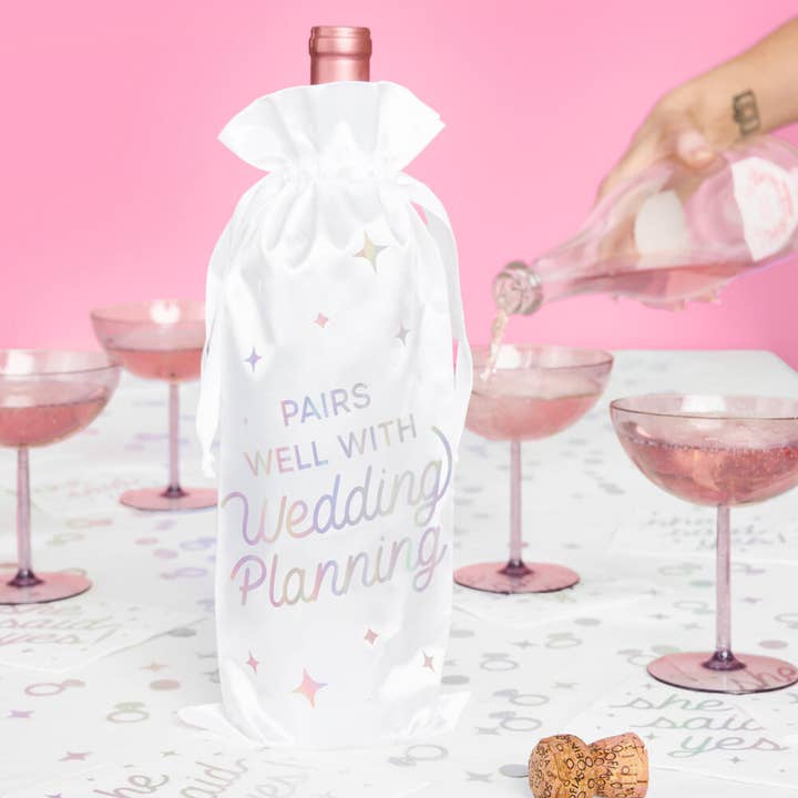 xo, Fetti - Wholesale Wine Gift Bag - Just Engaged Wine Bag - white satin bottle bag3