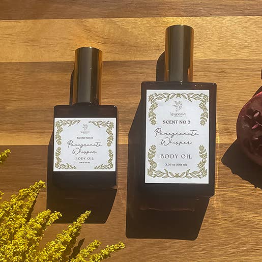 Murmure de Grenade pour la vente par Mahogany Dreams