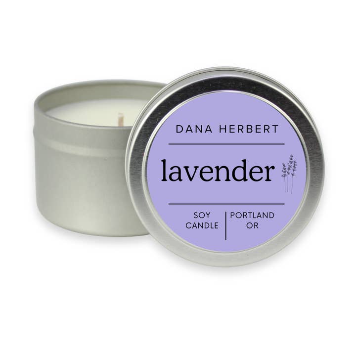 Vela de lavanda en lata de 4 oz. para venta al por mayor de Dana Herbert