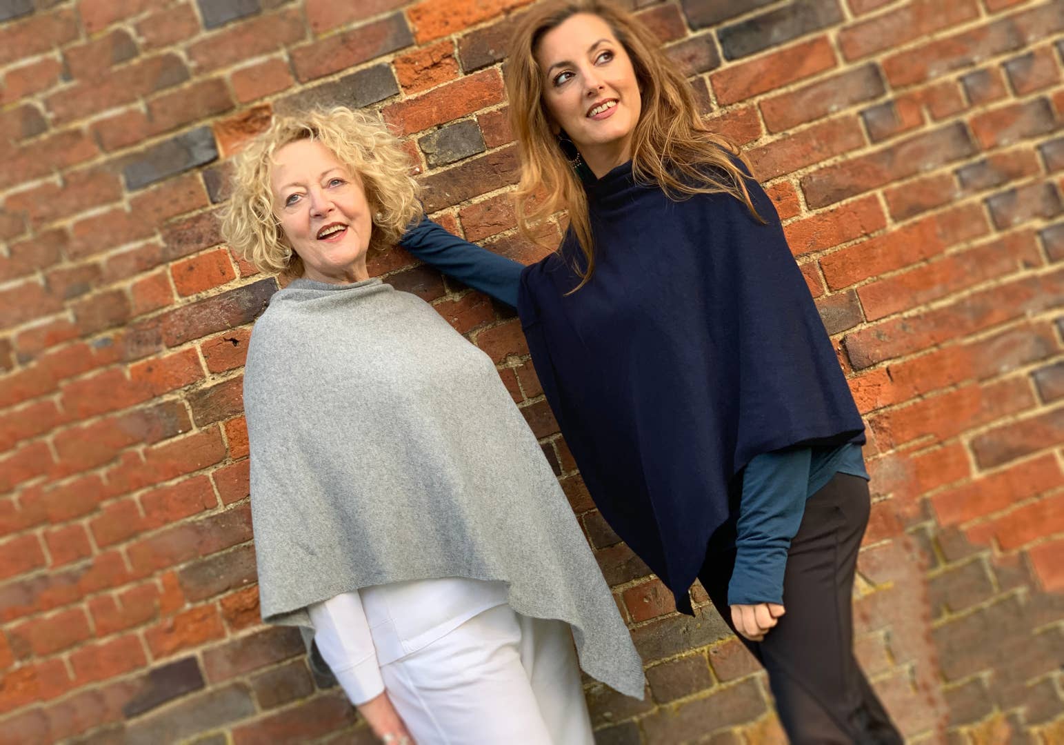 Creatico - Wholesale Poncho - Women's - House of Conti Firenze Cashmere Blend Italian Poncho Regular26