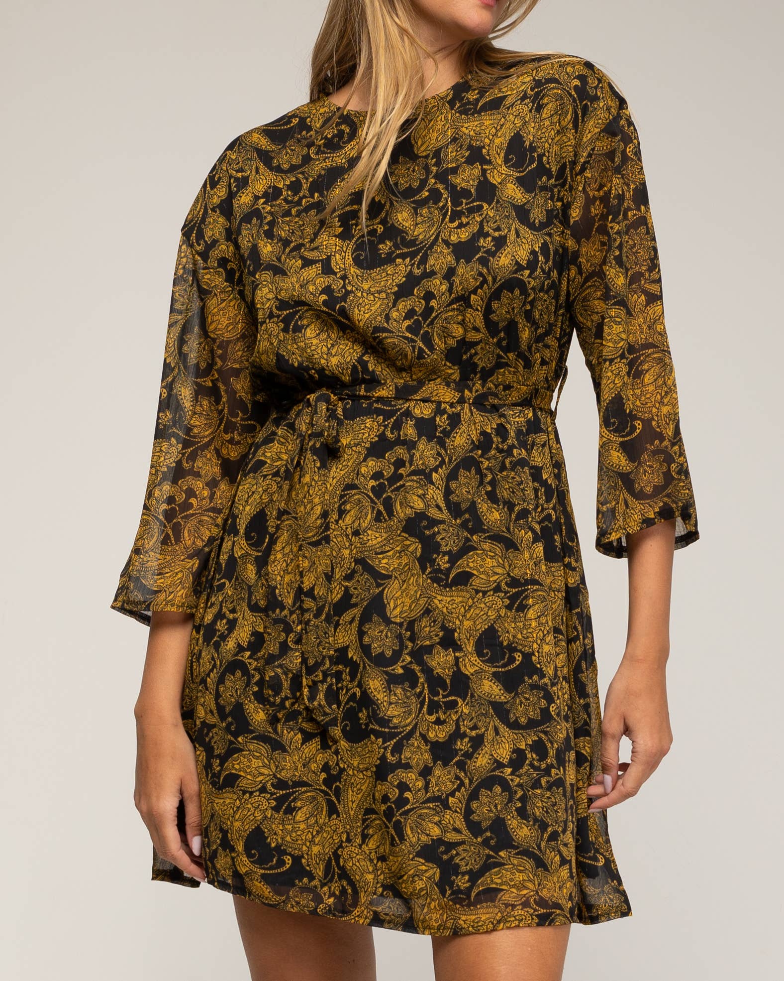 Black DRESS12350_Printed dress with belt. for wholesale on Faire4