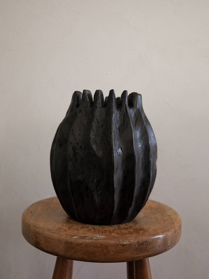 Tulip Bowl Black for wholesale by Twenty Third by Deanne