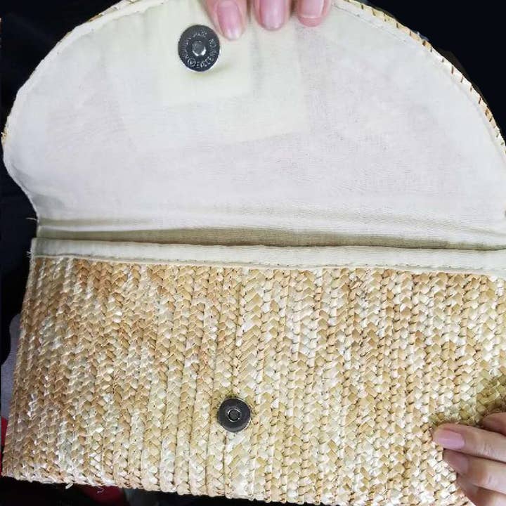 Peachy Pendants - Wholesale Clutch Bag - Women's - Vineyard Straw Clutch with Red Bow2