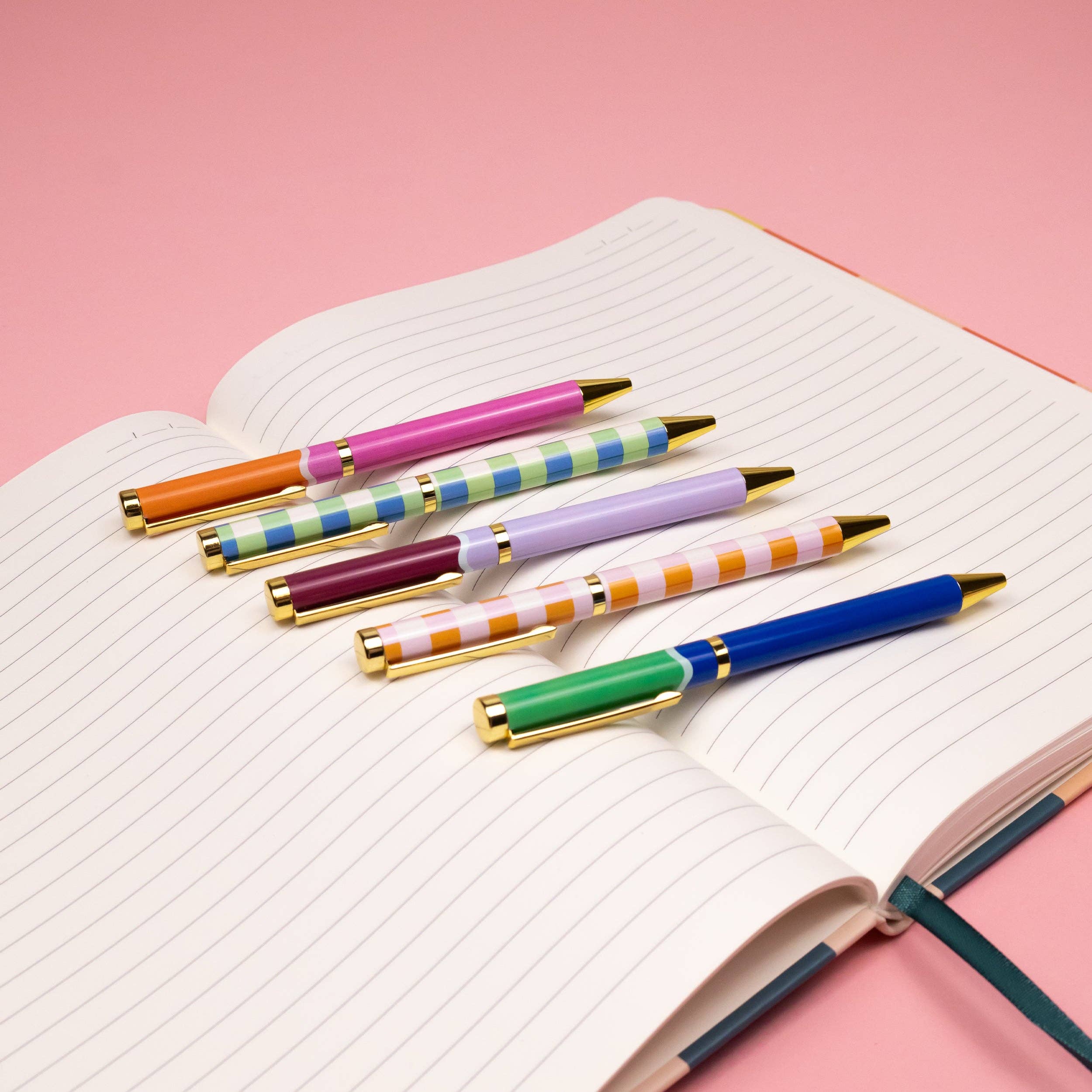 Robert Frederick Ltd – wholesale Pen – Saje Mixed Design Ballpoint Pens in Gift Box – Set of 5 Pens4