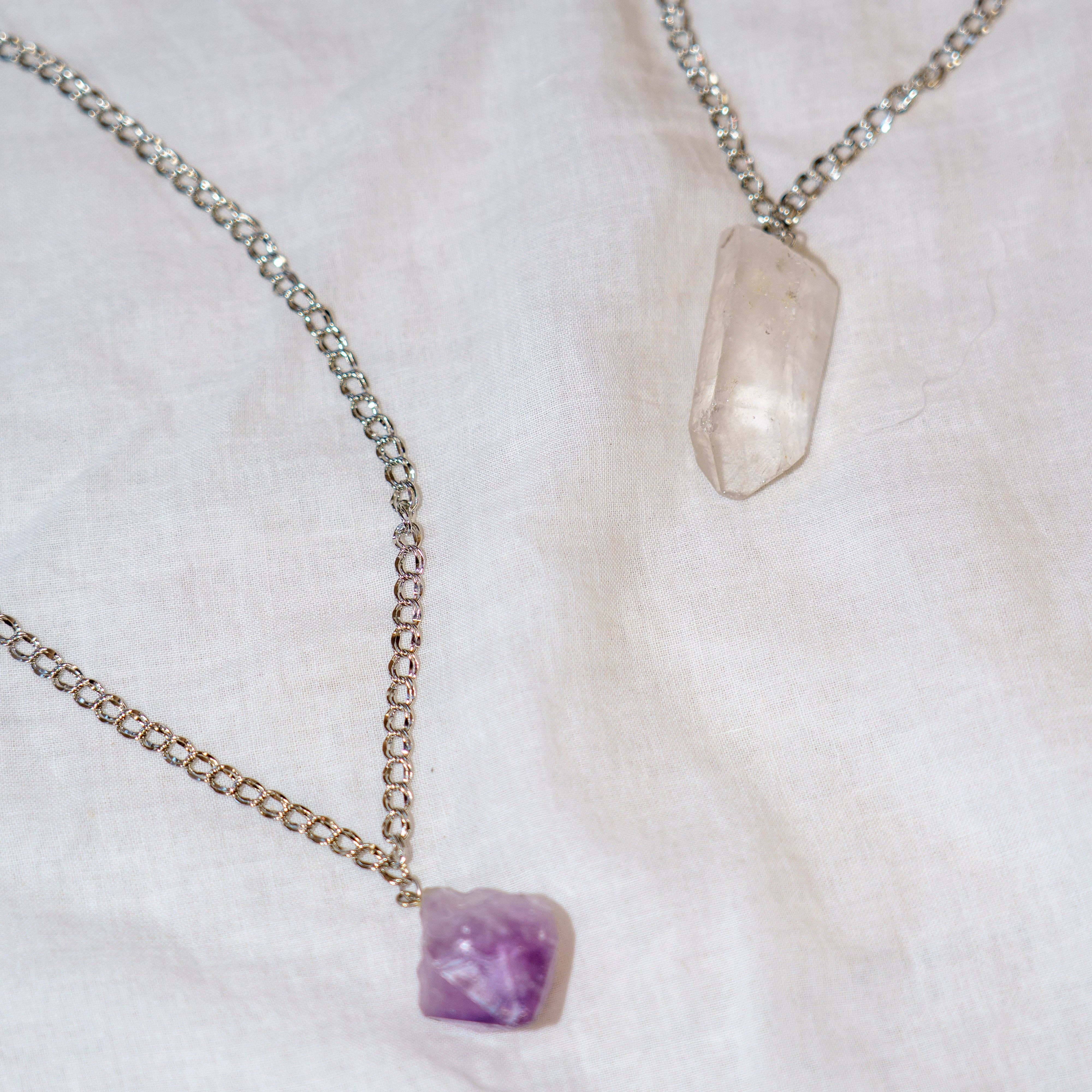 Uye Surana - Wholesale Choker/Collar - Raw Quartz Crystal Chain Choker in Silver ✨ More Colors3