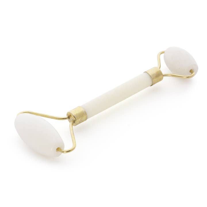 Rouleau facial en pierre de jade pour la vente par Ommbio