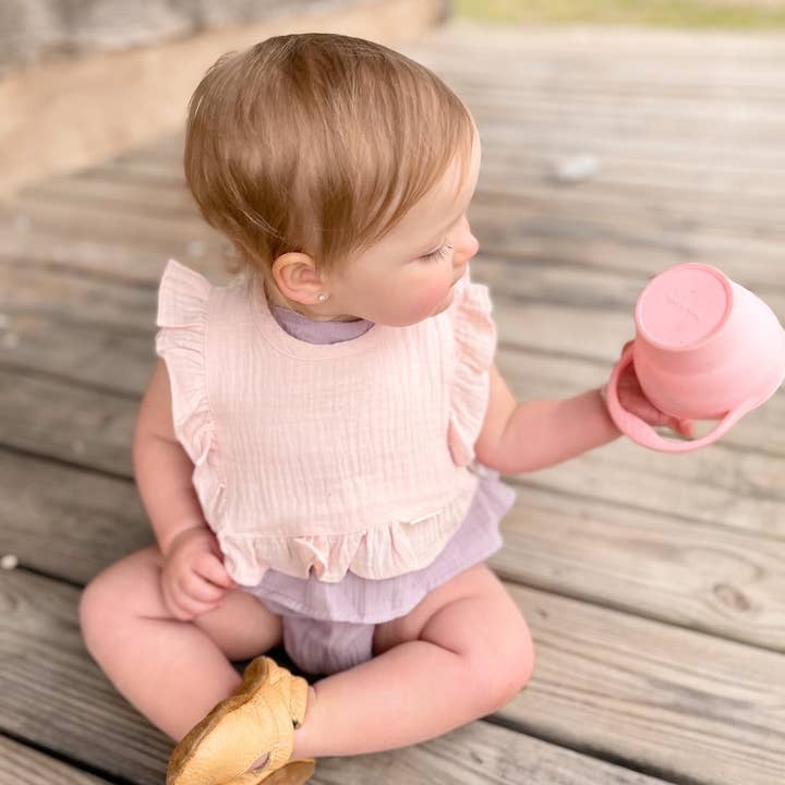 Ali+Oli - Wholesale Baby Bib - Baby - Muslin Cotton Ruffle Baby Bib (Pink)6