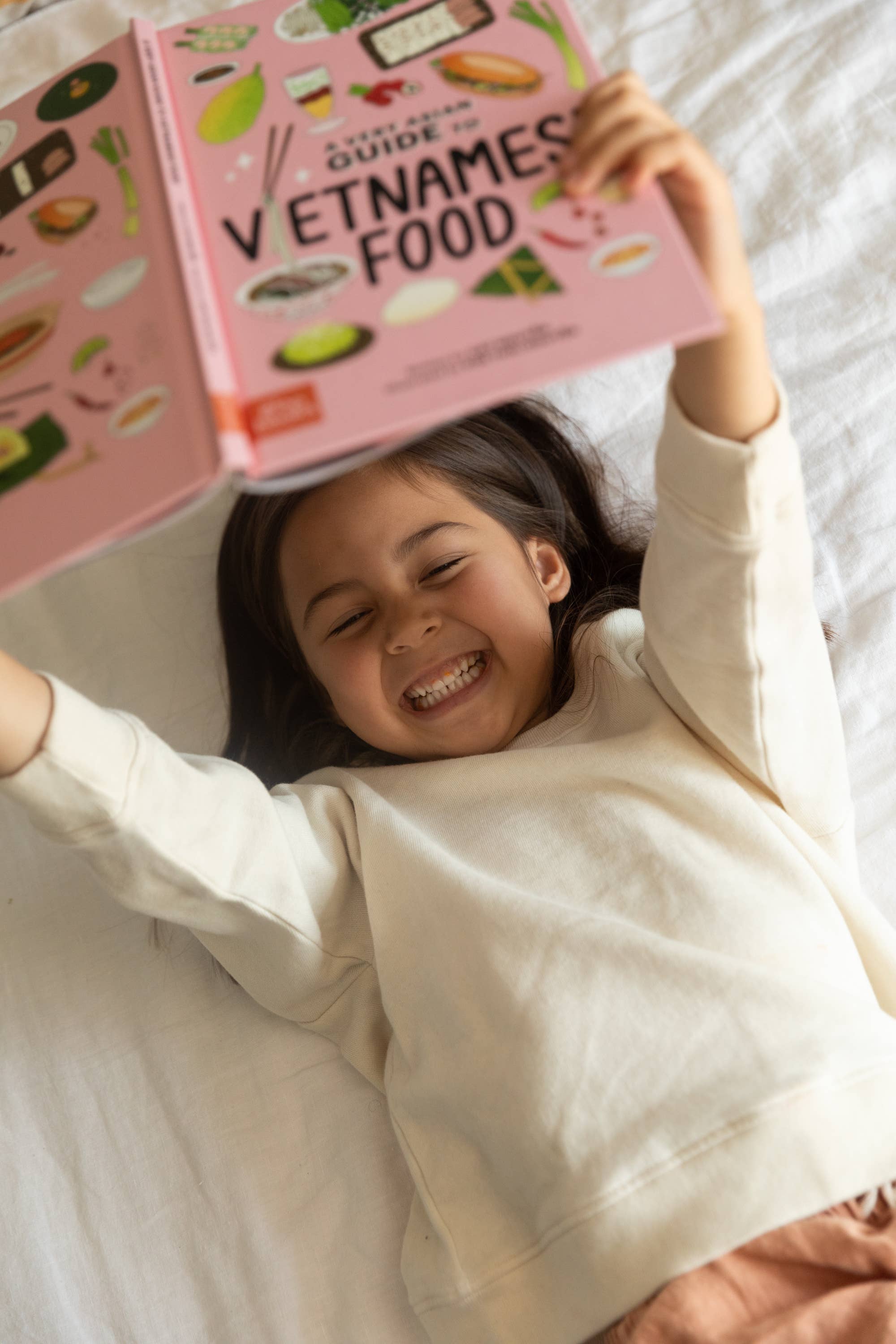 Gloo Books - Wholesale Cookbooks & Food - A Very Asian Guide to Vietnamese Food: Picture Book-Ages 3+6