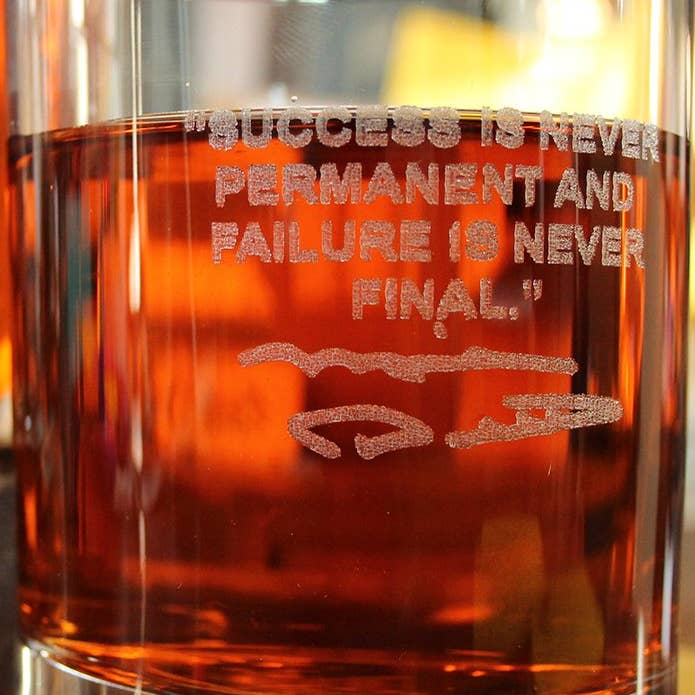 Shaquille O'Neal Berømte Citat Italiensk Crystal Whisky Glas for engroshandel hos Famous Whiskey Glasses