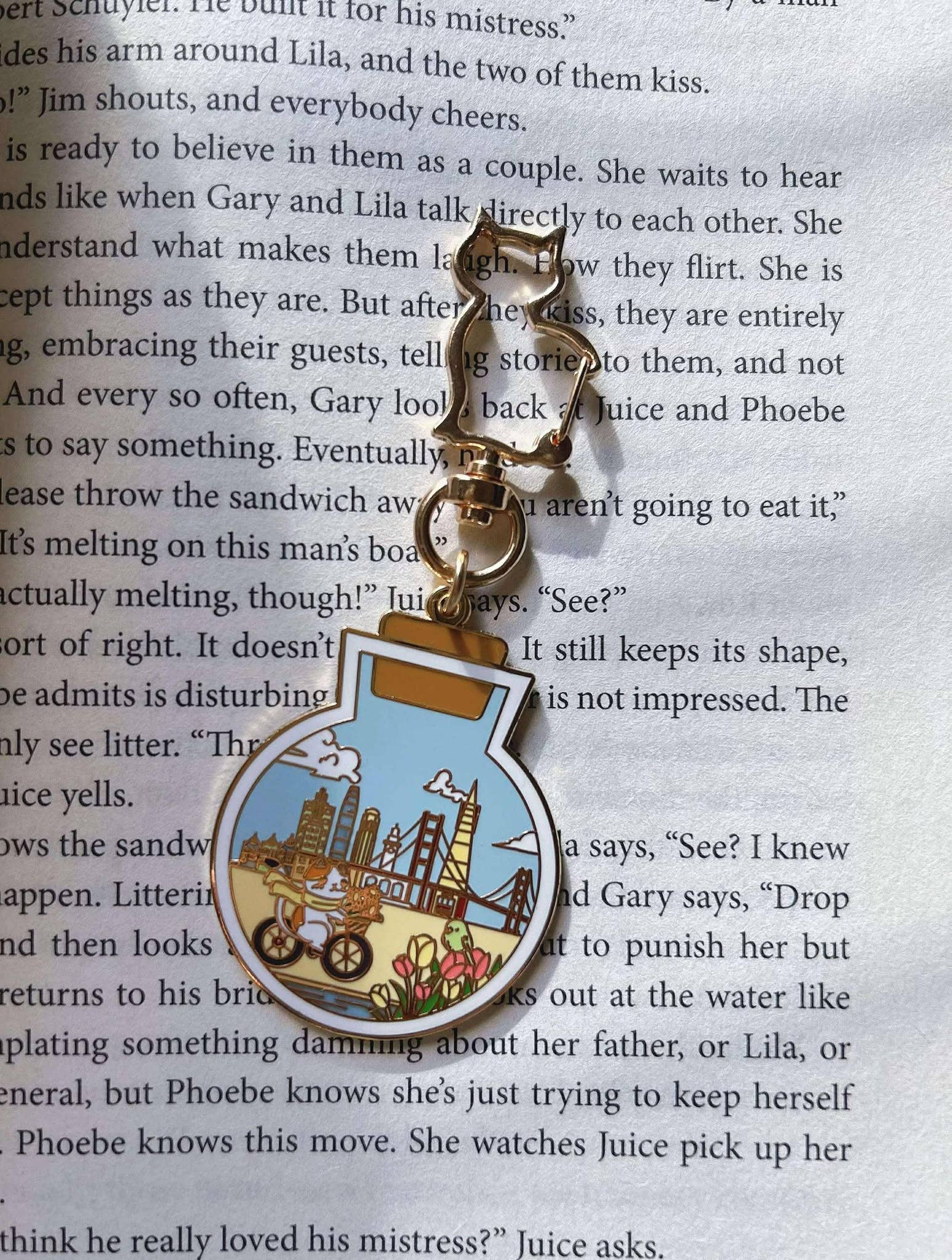 HolyGuacamolly - Wholesale Keychain - Unisex - Original Design Bike Ride In San Francisco Keychain5