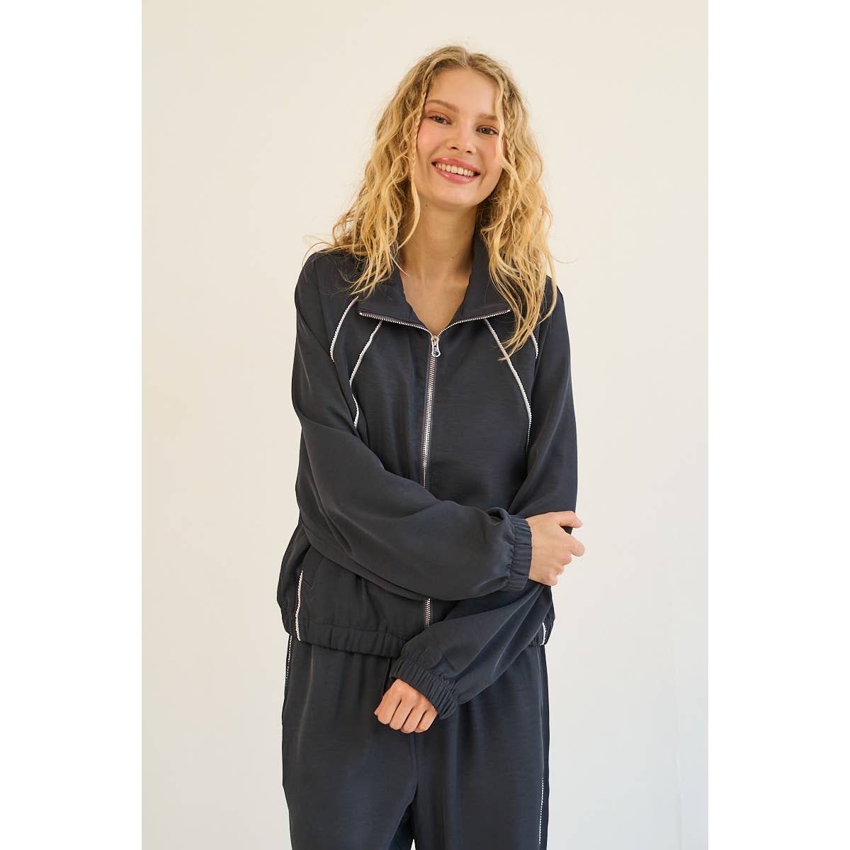 The GREii – wholesale Top & pants set (NOT Loungewear) – Women's – Metalic Piping Detail Top and Drawstring Pant Set 11