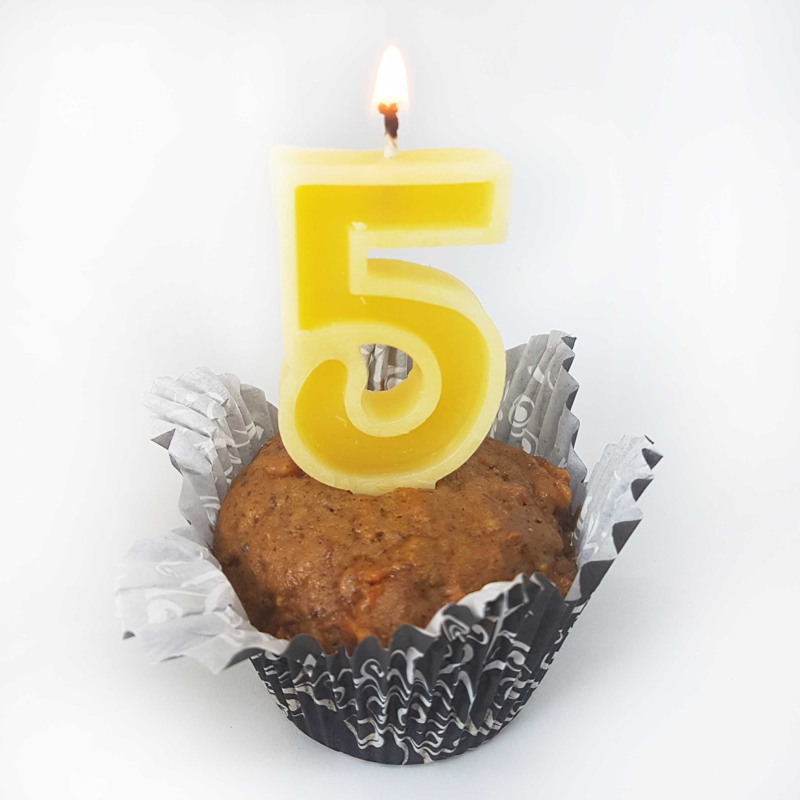 Eastvan bees – Engroshandel Kagelys – Bivoks fødselsdagslys med tal | Kagetop | Miljøvenlig7