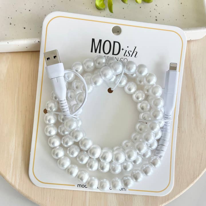 Chargeur de téléphone à perles - Perle pour la vente par MODish Design Co