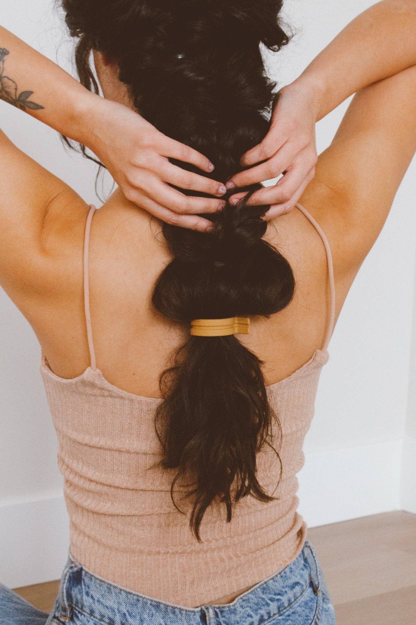 Shop Andi - Wholesale Hair Clip - Women's - Ponytail Claw Clip21