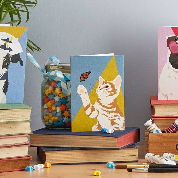 Lorna Syson - Vendita all'ingrosso Biglietti di auguri generici - Biglietto di auguri Ginger the Cat con farfalla1