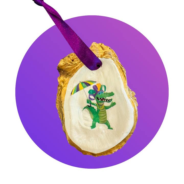 Ornement Alligator de Mardi Gras pour la vente par Shells by Shea