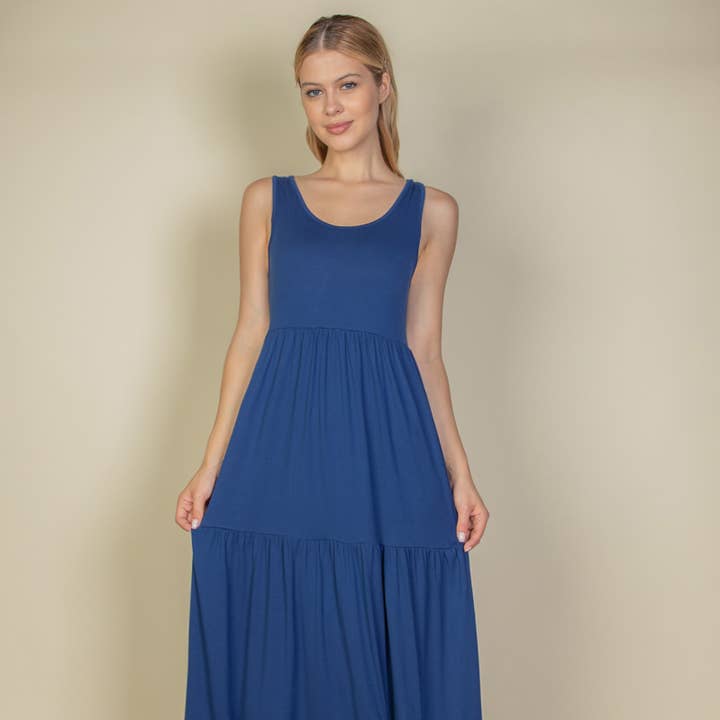 Solid Layered Hem Dress and other Purchase Wholesale ropa premama. Free Returns & Net 60 Terms on Faire trending on Faire.