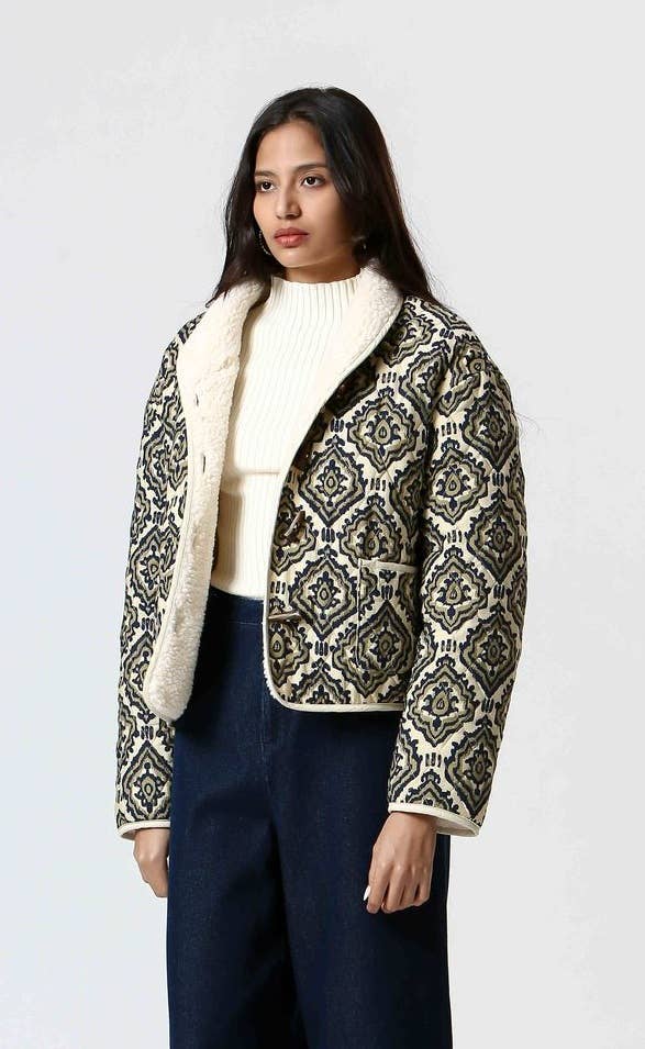 The Korner - USA – Großhandel Mantel - Damen – T24262099- Damenmantel mit geradem Schalkragen, bedruckt2