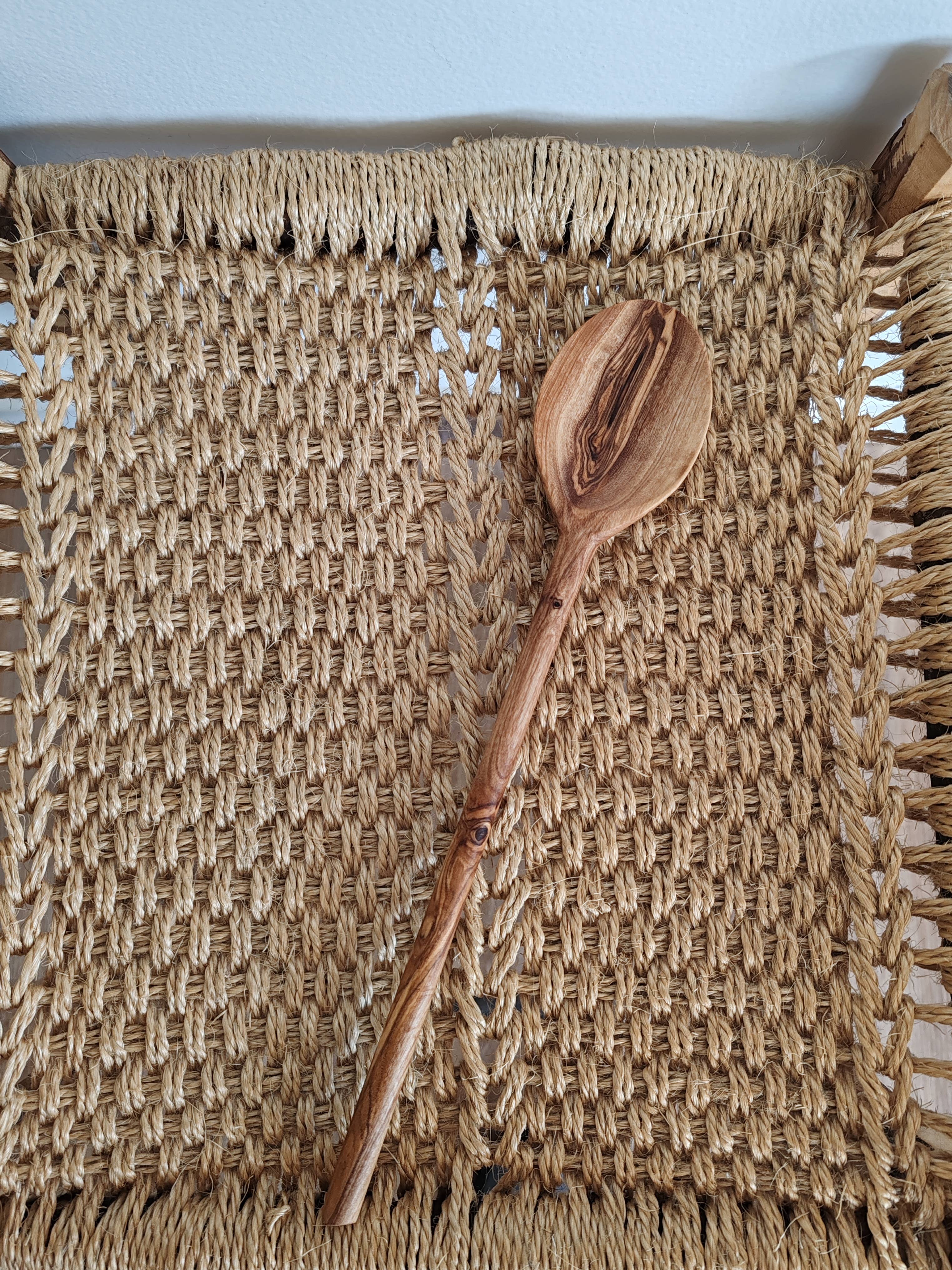 ZINE & LYNE - Wholesale Kitchen Spoon - Long olive wood spoon1