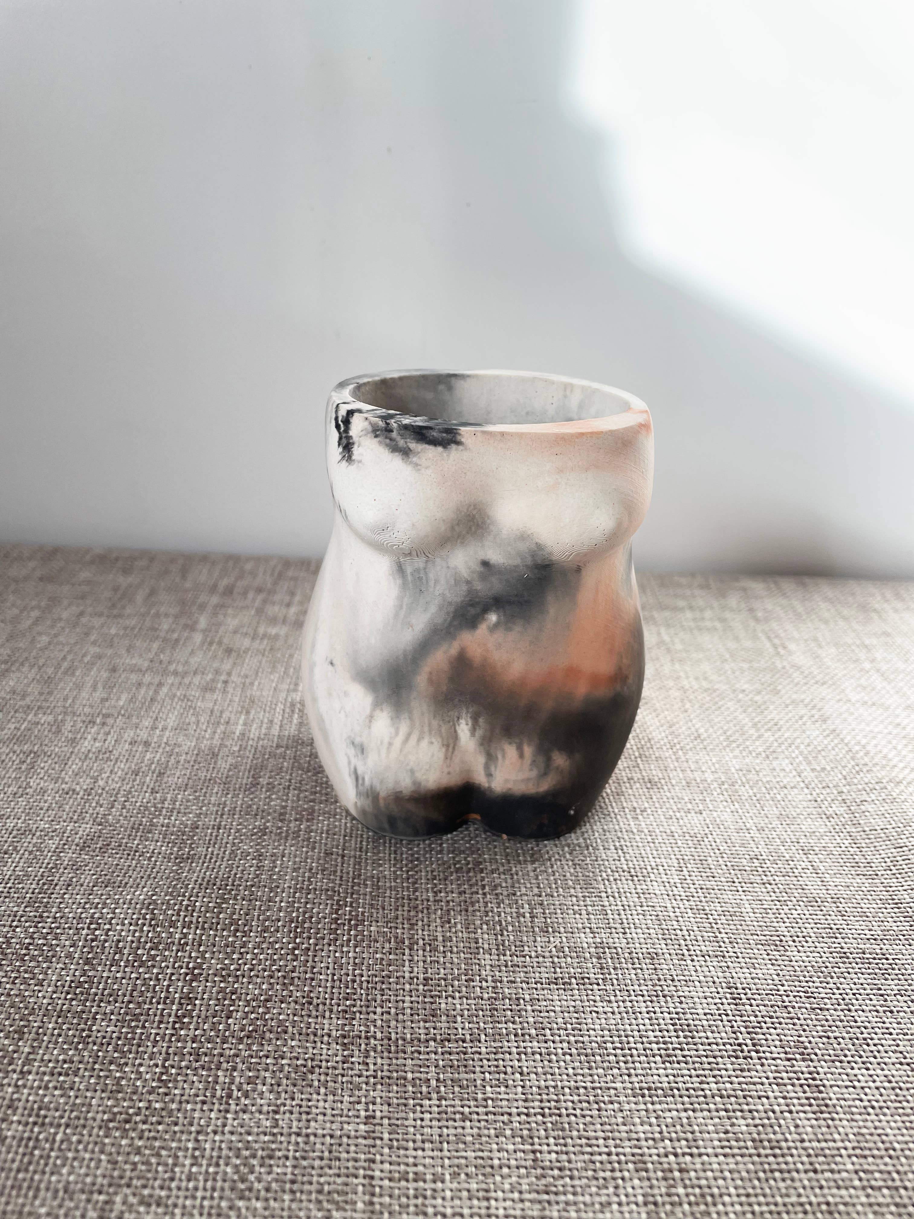 Maureen Luxe Studio – wholesale Vase – Rosa Female Body Vase3