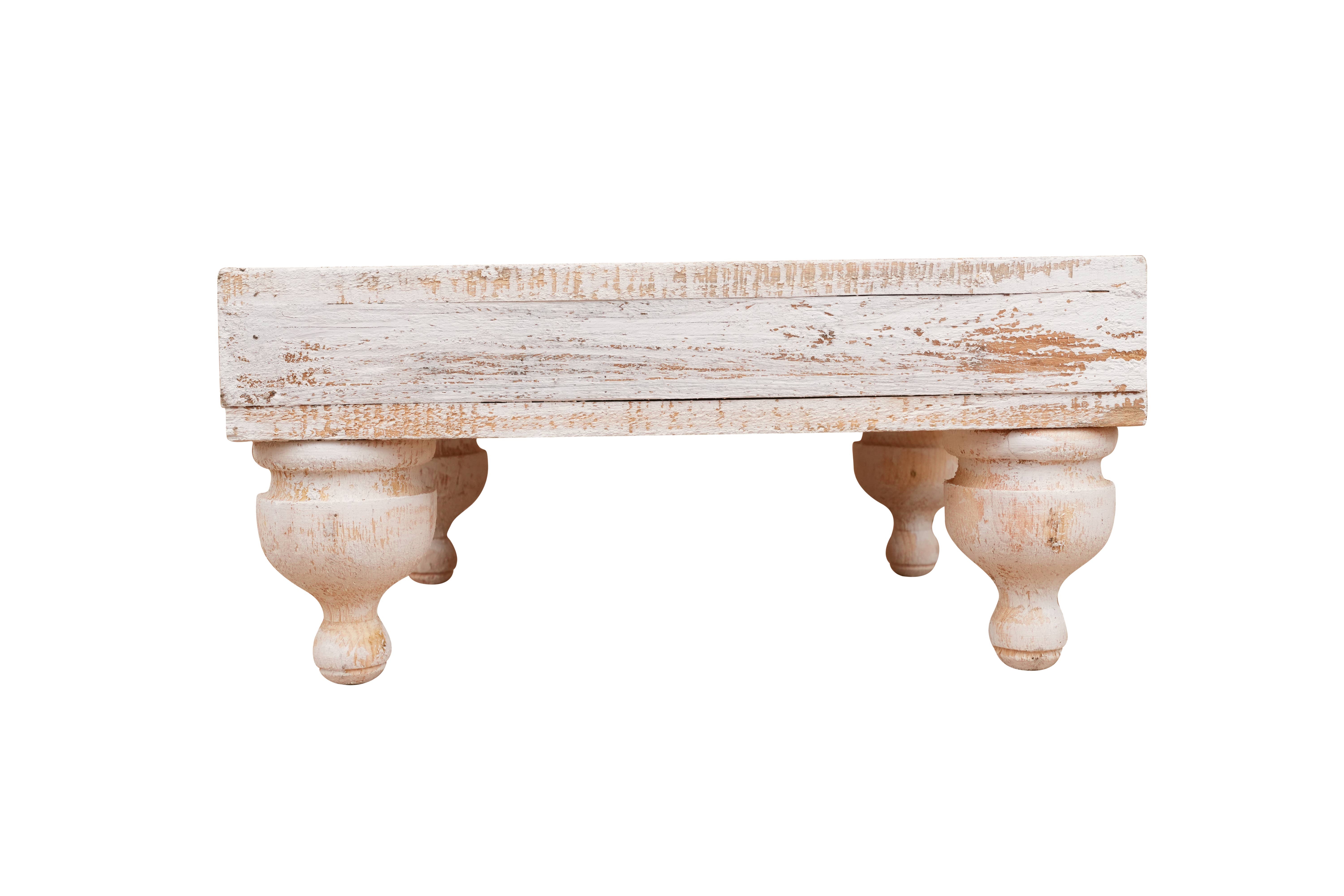 My Amigos Imports - Wholesale Retailer Display - Accessories -  Chula Cake Table Set-Display-Reclaimed Wood-Set 3-White
9