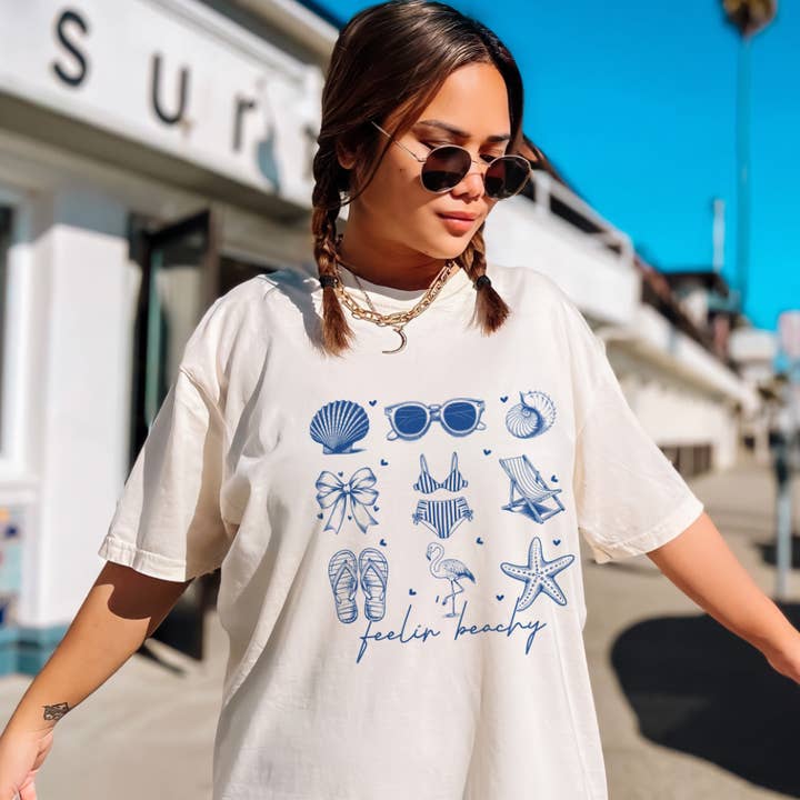 Føler mig Strandagtig Blå Komfortfarver Grafisk T-shirt for engroshandel hos MELODY FAYE