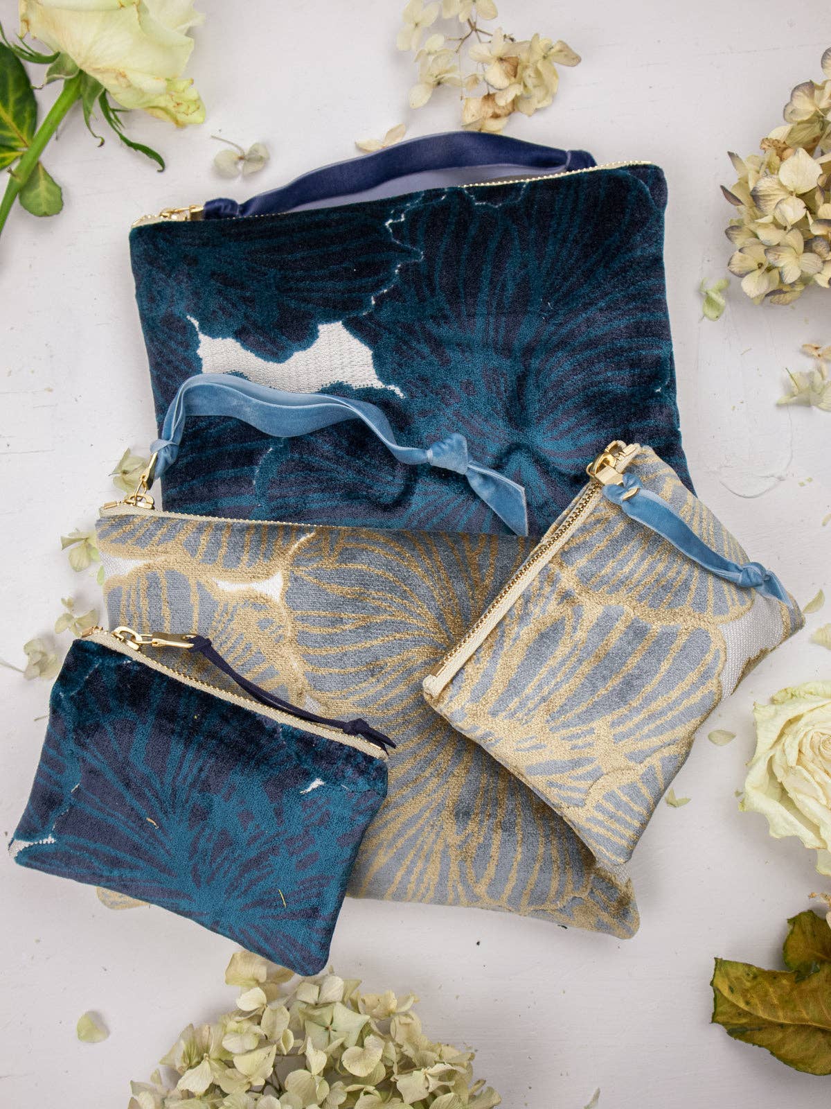 Ash & Rose - Vendita all'ingrosso Braccialetti - Portafoglio da polso Blossoms in velluto4