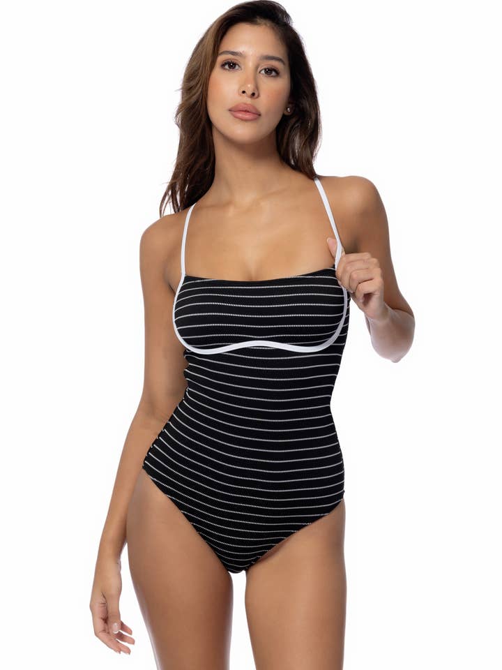 825611-COSTUME INTERO A BLOCCHI DI COLORE A RIGHE TESTURIZZATO per la vendita all'ingrosso da parte di Pick Pink