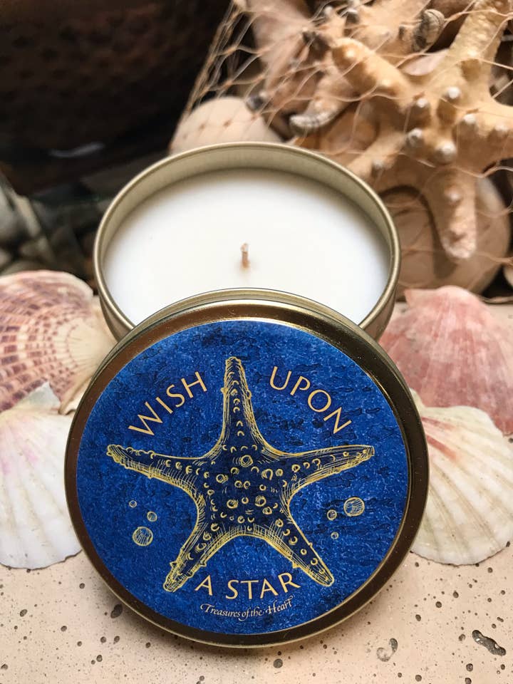 Bougie parfumée WISH UPON A STAR aux agrumes en étain doré STARFISH pour la vente par Treasures of the Heart