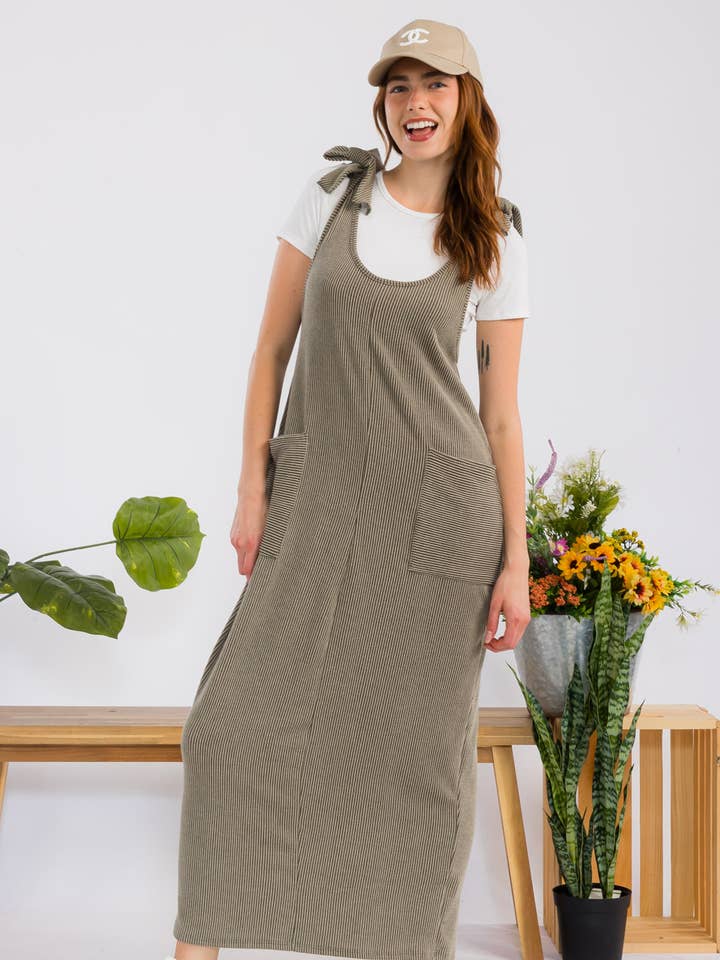 PLUS SIZE URBAN RIBBLÅNG ÖVERDRAGSKLÄNNING -CD23873-PL för wholesale av Celeste Clothing