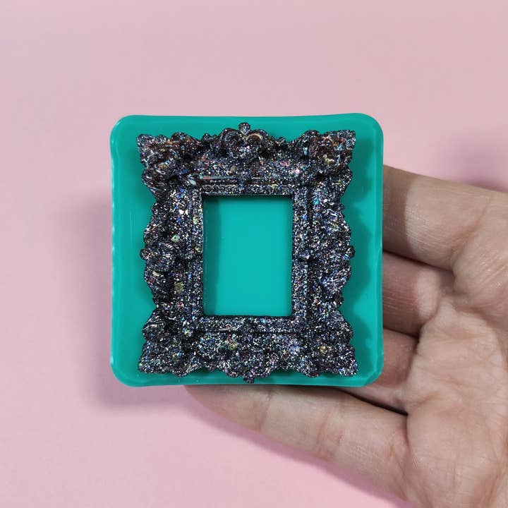 Serena Creazione di Serena Stampone - Wholesale DIY Craft Kit - Decorative Frame Mold in silicone for resin, wax, and plaster6