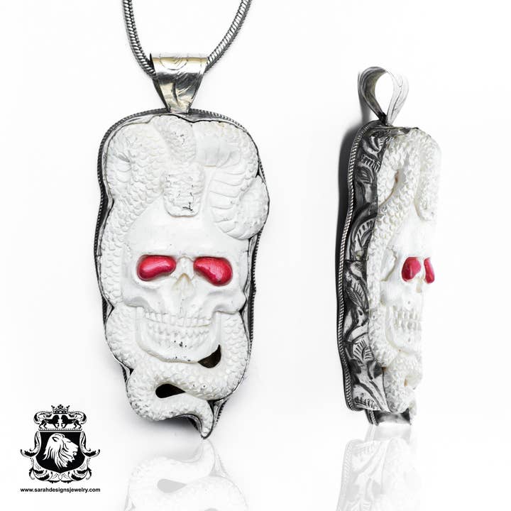 Slithering Snake Skull tibetansk repousse sølv vedhæng 4MM kæde N519 for engroshandel hos SARAH DESIGNS JEWELRY