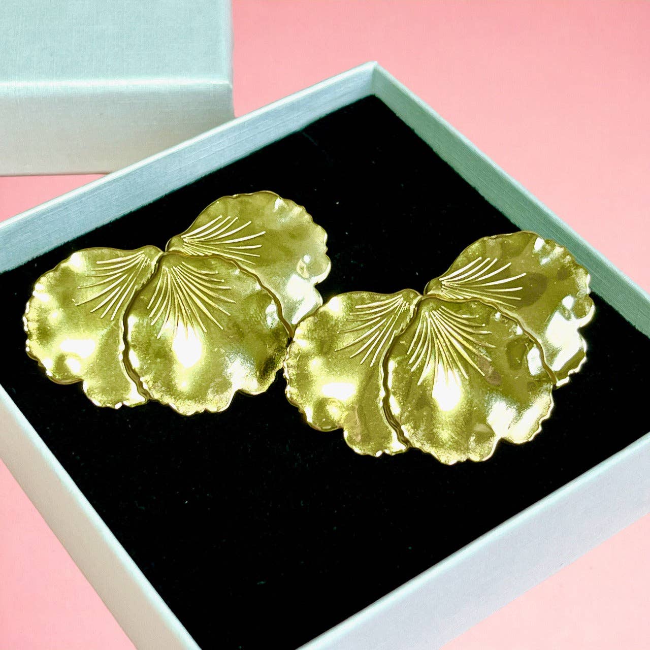 TOURMALYN - Wholesale Dangle Earrings - “MAJESTEUSE” gold stainless steel earrings2