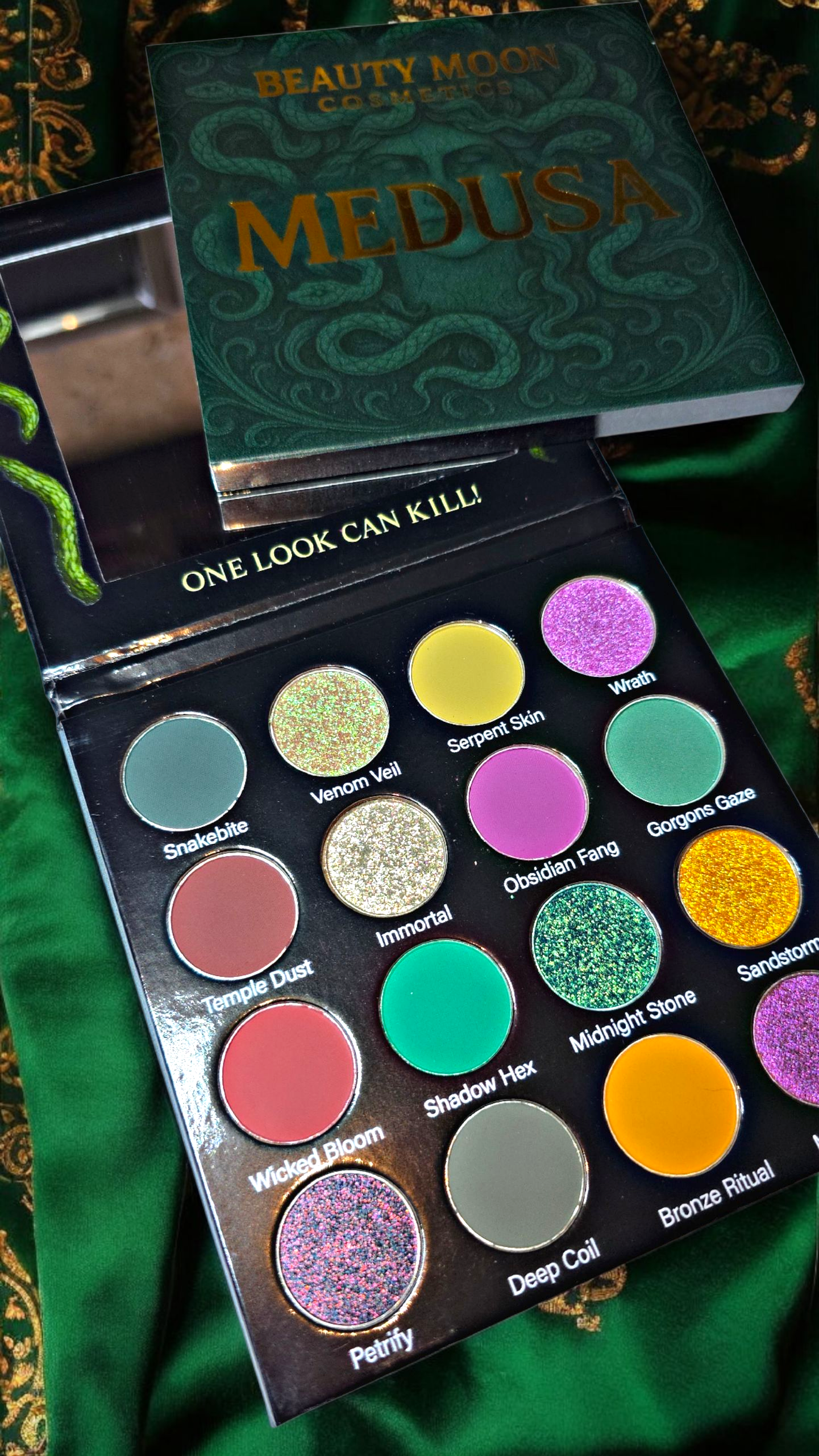 Beauty moon cosmetics – wholesale Eyeshadow palette – Medusa Eyeshadow Palette 3