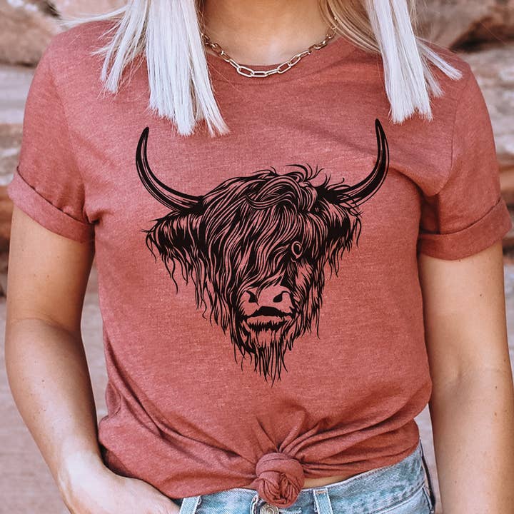 Kissed Apparel - Vente T-shirt sérigraphié – femme - Highland Cow, rustique, chic, ferme robuste, t-shirt Country Western5