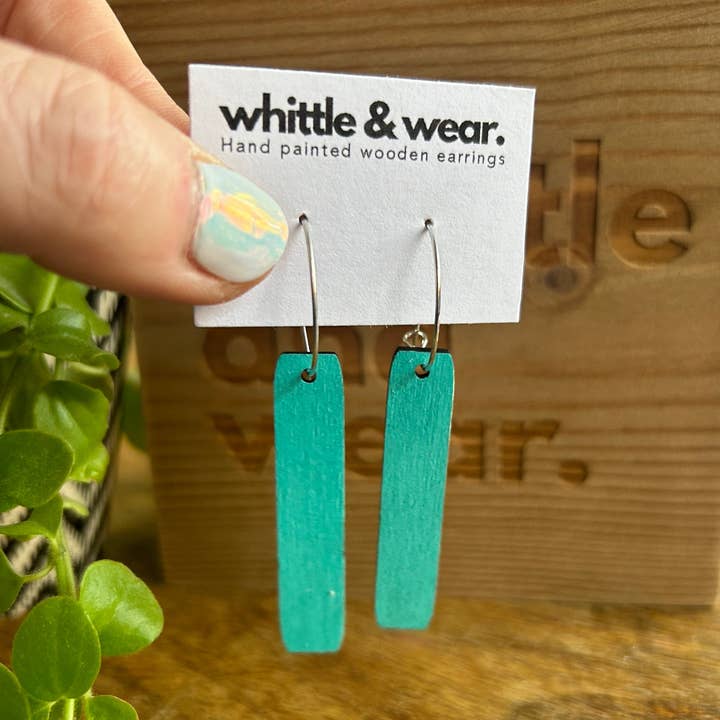 Ângulos retos. Turquesa por atacado de Whittle and Wear