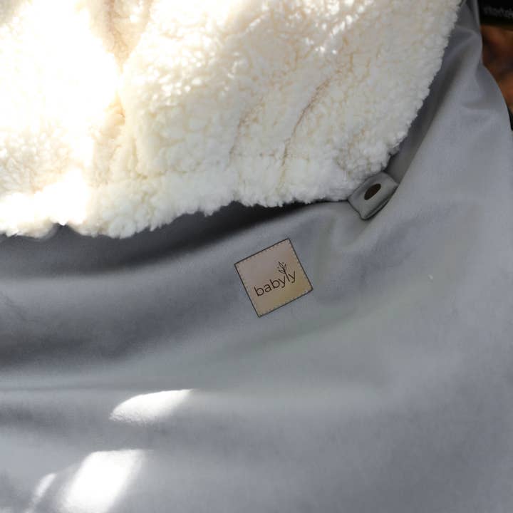 BABYLY – Großhandel Kinderwagenabdeckung/-zubehör – Baby – Wasserdichter Fußsack aus Samt für Kinderwagen — 4 Farben/ 2 Größen