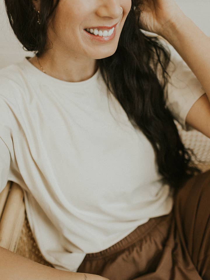 Camiseta básica para mujer para venta al por mayor de Jax & Lennon Clothing Co.