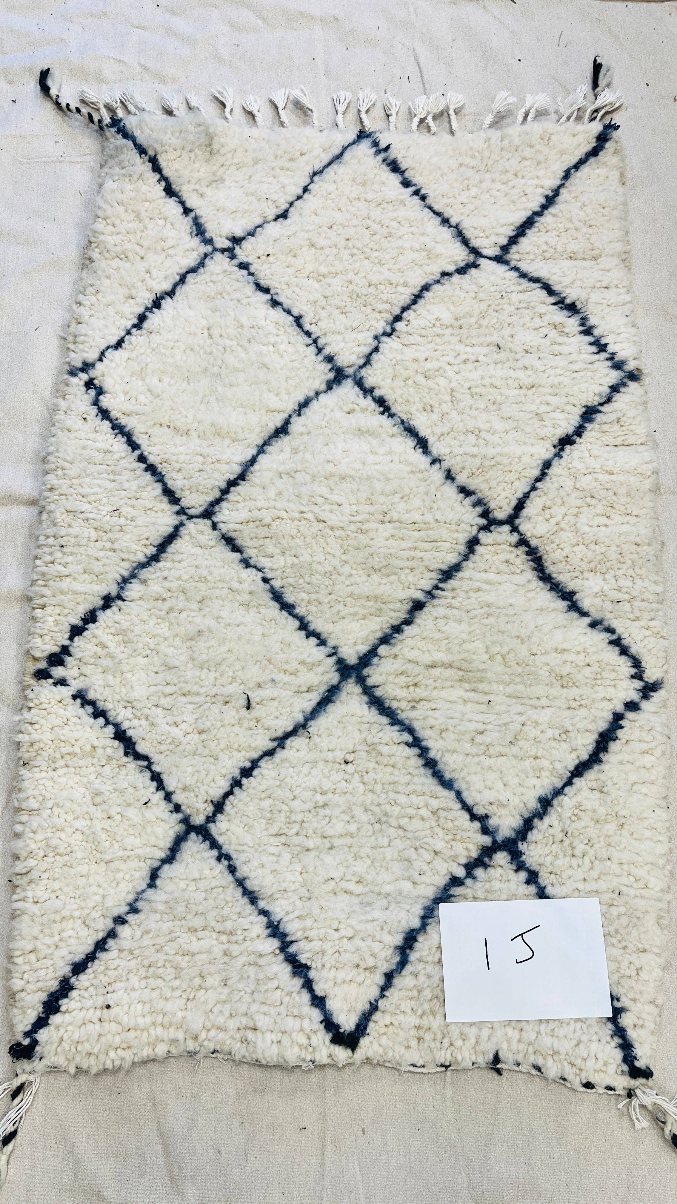 Jarapa – wholesale Area rug – Handwoven Berber Wool Rug3