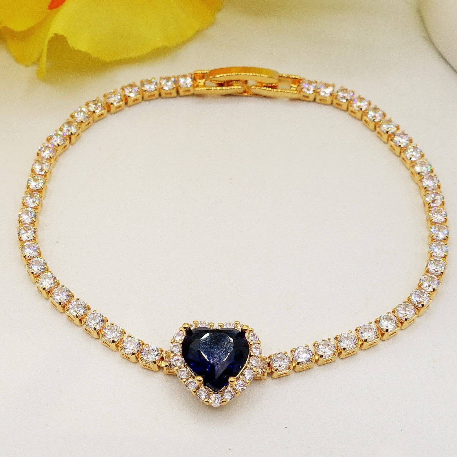 Daemon srls - Vendita all'ingrosso Bracciali tennis - DIANA ~Chunky~ Bracciale tennis con cuore in zirconi cubici9