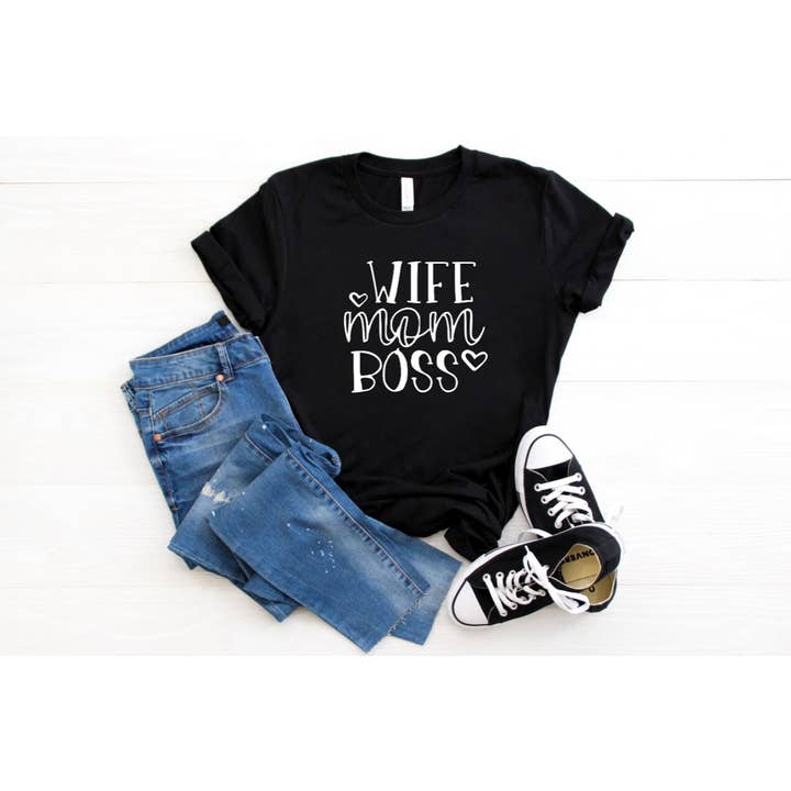 Chemise Femme Mom Boss | Chemise Boss Babe | Mompreneur | Chemise Entrepreneur | Boss Mama | Boss Lady | Lady Boss | Mom Boss | pour la vente par Fraser & Pine | Sweet Lavations