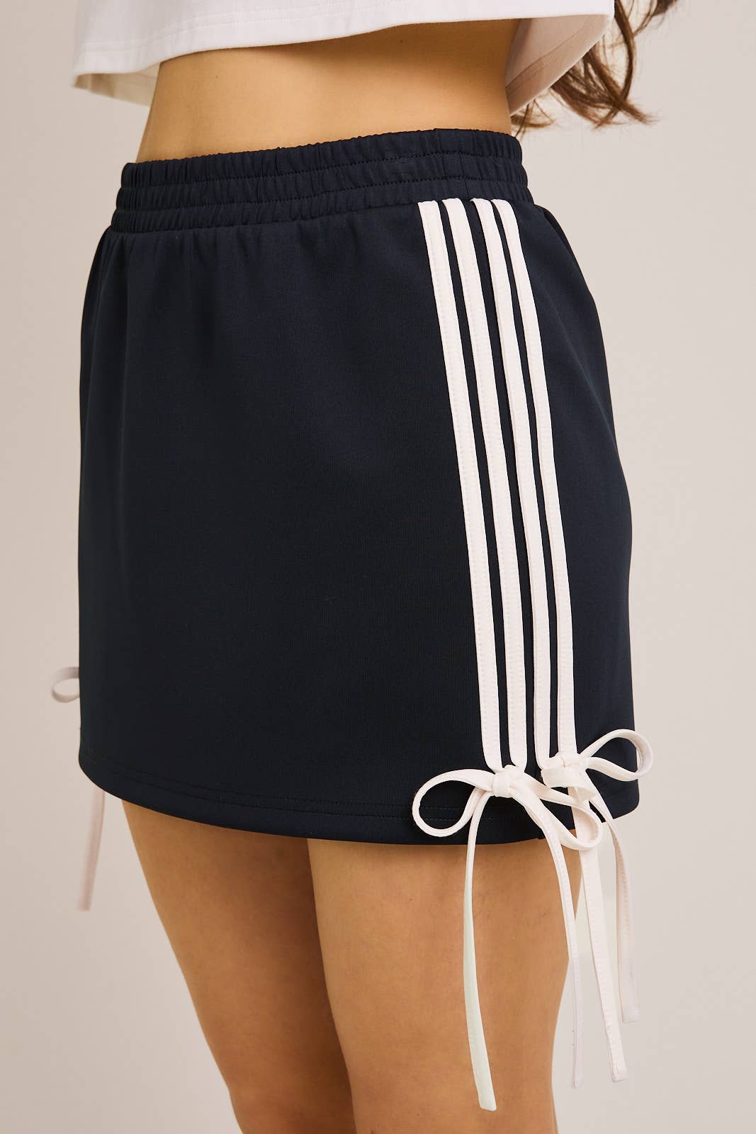LE LIS - Wholesale Skirt - Women's - BOW DETAIL TRACK MINI SKIRT4
