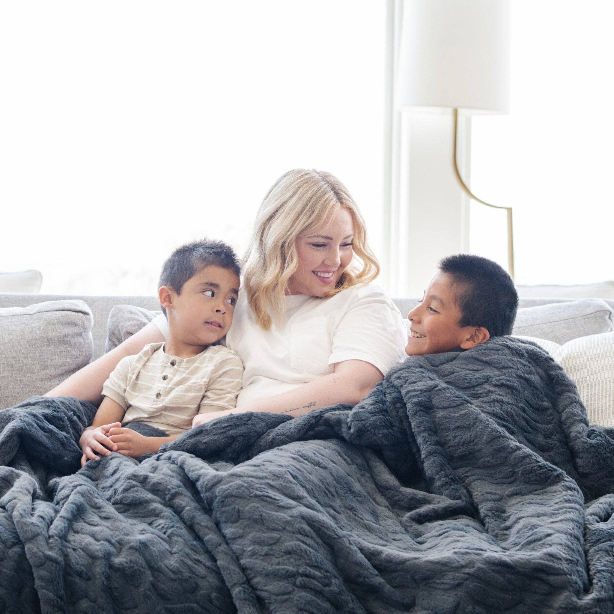 Saranoni - Wholesale Throw Blanket - PATTERNED FAUX FUR XL THROW BLANKETS12