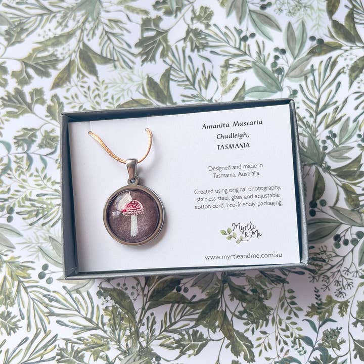 Myrtle & Me - Wholesale Pendant/charm necklace - Amanita Muscaria - Pendant (Small)